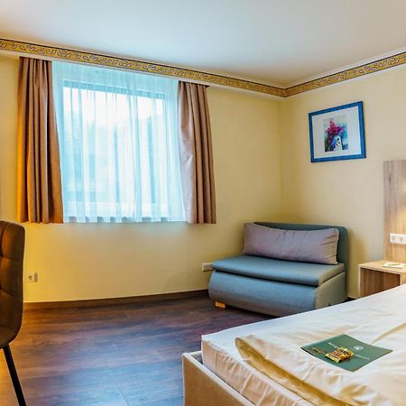 היידנהיים אן דר ברנץ Akzent Hotel Restaurant Hirsch מראה חיצוני תמונה