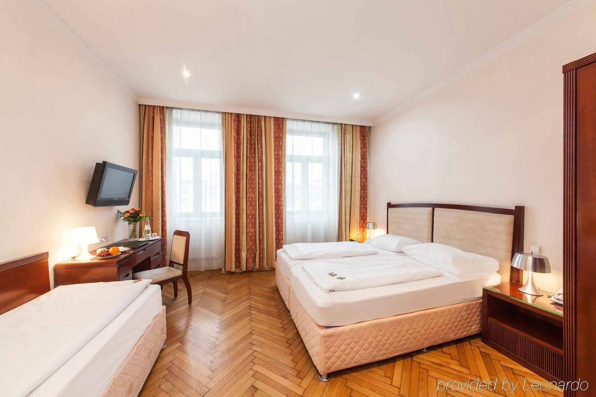 היידנהיים אן דר ברנץ Akzent Hotel Restaurant Hirsch מראה חיצוני תמונה