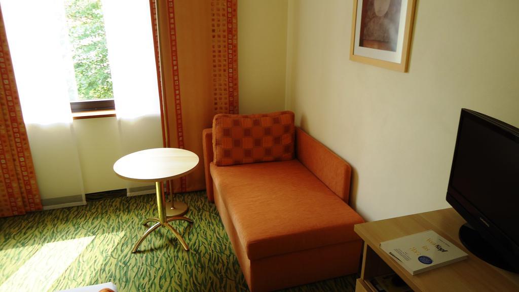 היידנהיים אן דר ברנץ Akzent Hotel Restaurant Hirsch מראה חיצוני תמונה